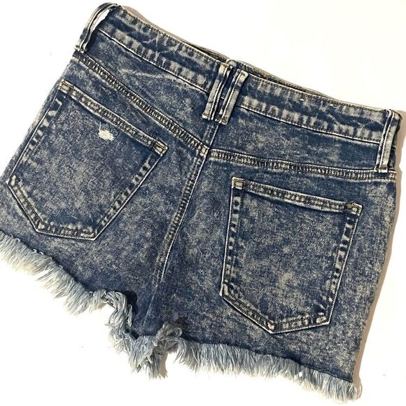 Altar’d State Shorts - Picture 3 of 3